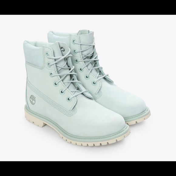mint green timbs